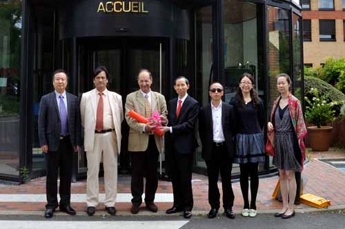 龍主席會見瓦茲河谷省副省長米歇爾·蒙達爾多2.jpg
