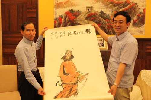 6、龍宇翔與中國駐尼泊爾大使吳春太親切會面。.jpg