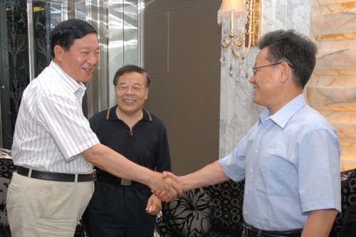 1、中心第一副主席唐天標(biāo)會(huì)見聯(lián)合國(guó)副秘書長(zhǎng)沙祖康.jpg